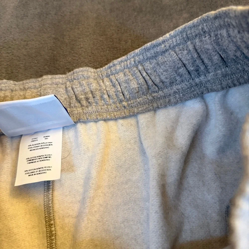 Champion Glen Arbor Fleece Shorts Grey Elastic Waist Raw Hem Mens Large‎ NWT